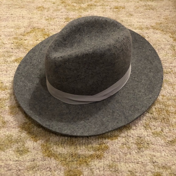 grey felt cap